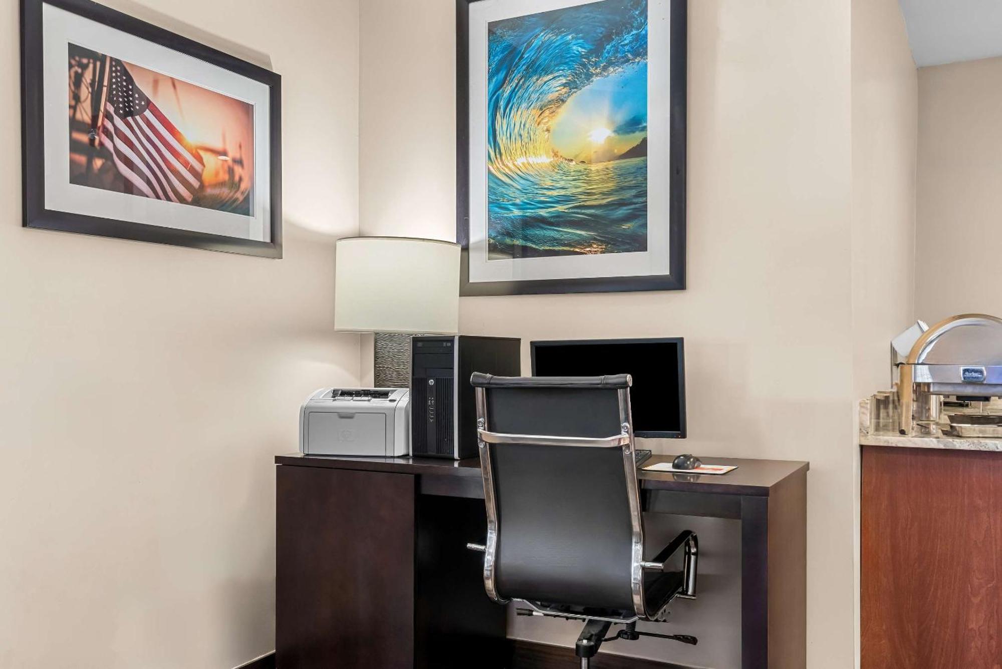Comfort Suites Near Camp Lejeune Jacksonville Eksteriør bilde
